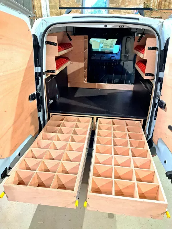 aménagement intérieur véhicule utilitaire