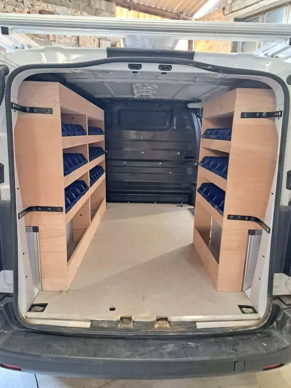 aménagement intérieur véhicule utilitaire